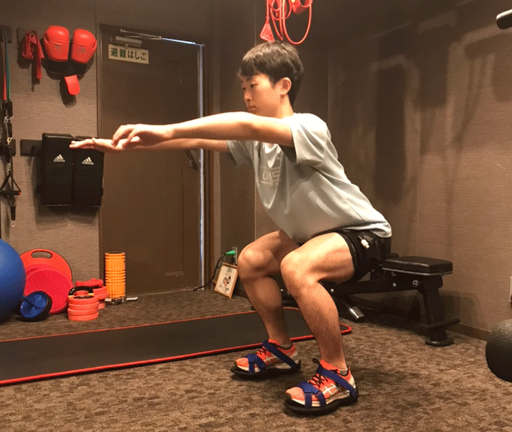 リアラインレッグプレス　リアライントレーニング　膝の痛み　膝下O脚矯正　リハビリ リアラインレッグプレス リアライントレーニング 膝の痛み 膝下O